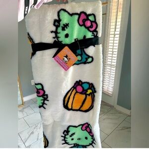 Hello kitty Halloween blanket